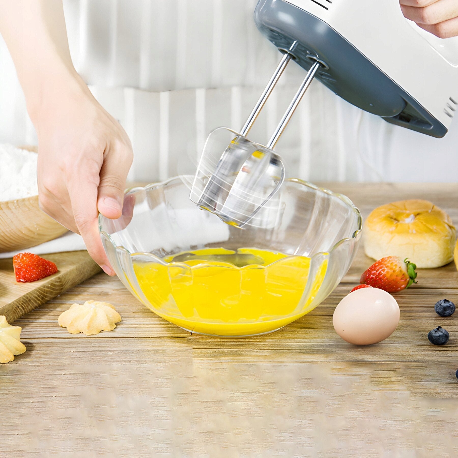 Mixer cu bol din inox, putere 350 W, 2L, inox, 7 trepte de Viteze